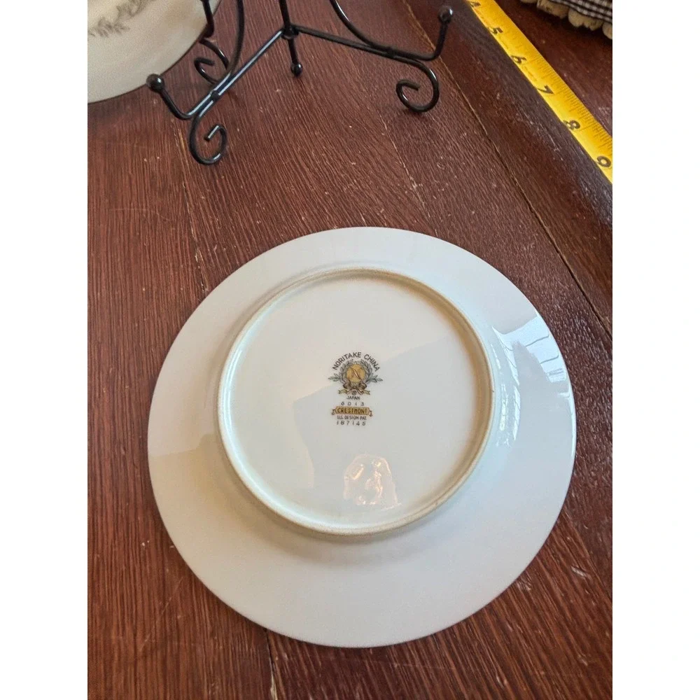 Noritake china crestmont